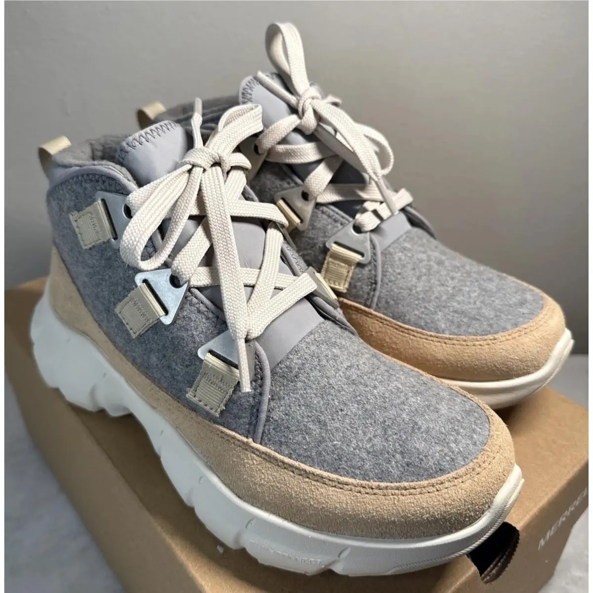 Merrell Women Clover Mid Wool Waterproof Boots Shoes Latte Gray Size 6