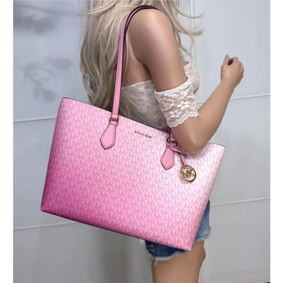 Michael Kors Sheila LG Tote Bag Carnation