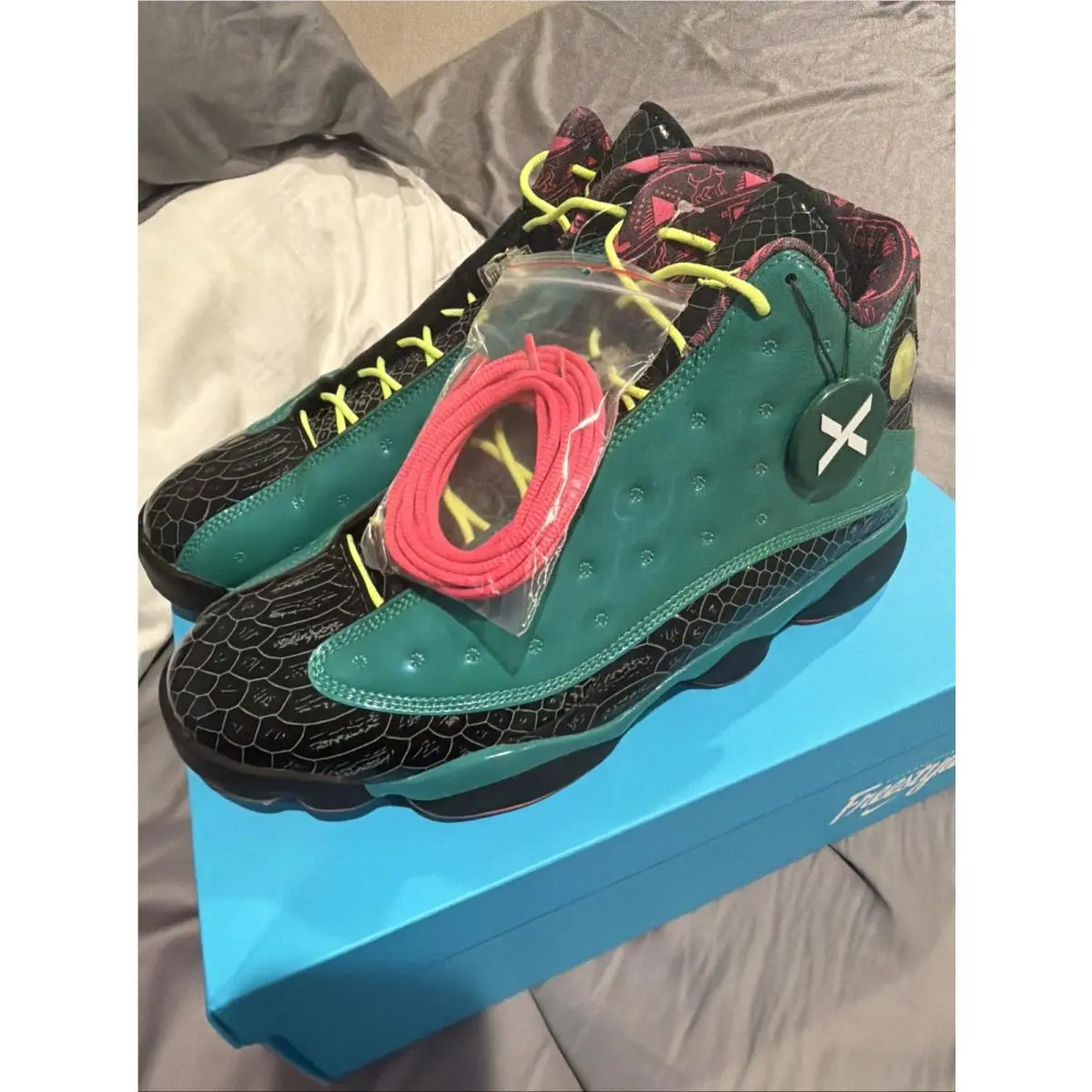 Nike shoes - Air Jordan 13 - Air - 836405-305 - Green 1