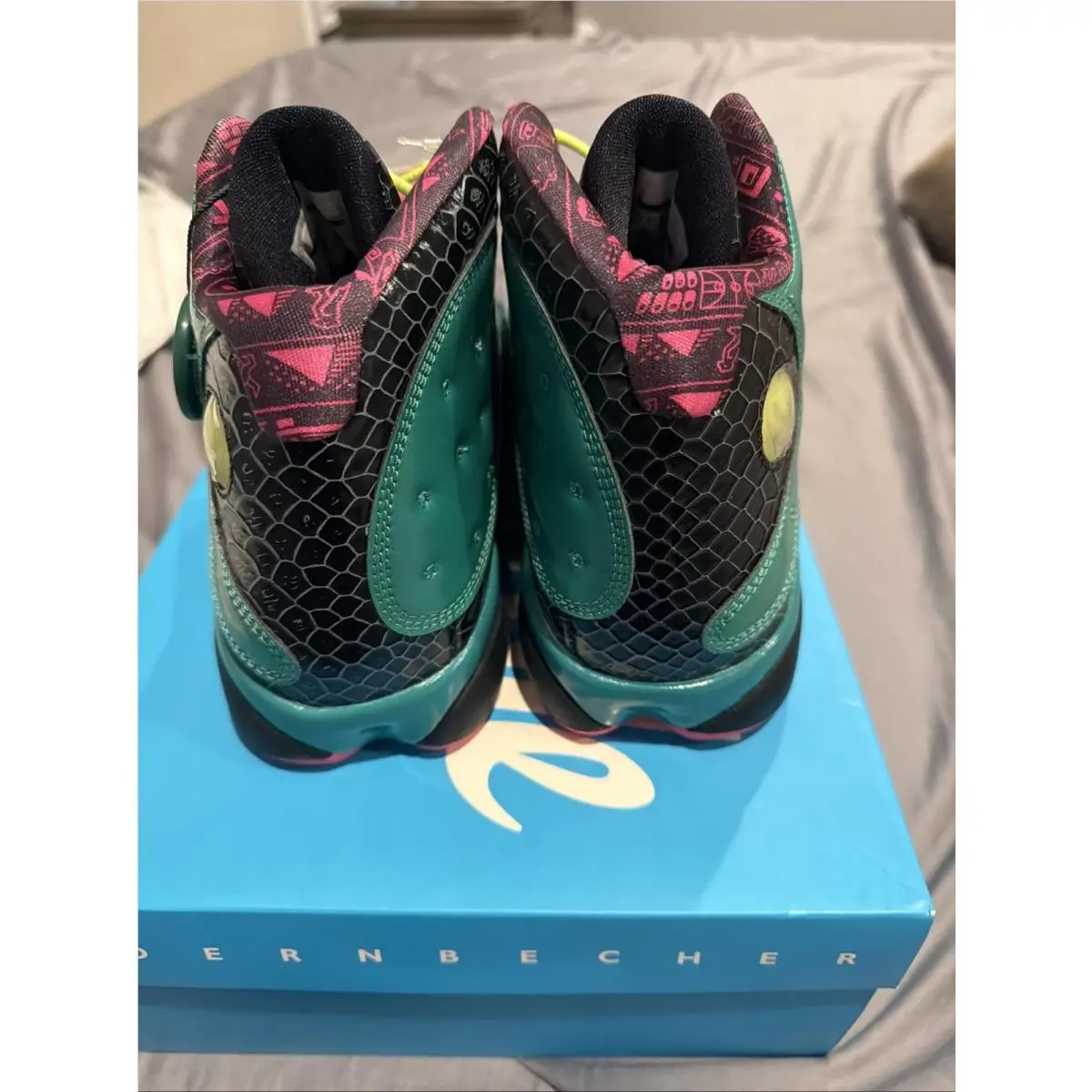 Nike shoes - Air Jordan 13 - Air - 836405-305 - Green 3
