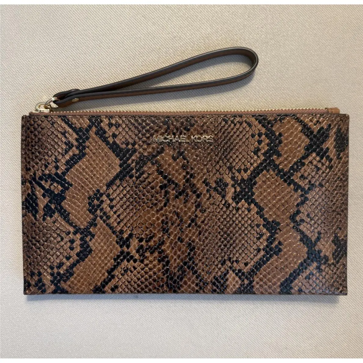 Michael Kors Jet Set Travel Large Zip Clutch Wristlet