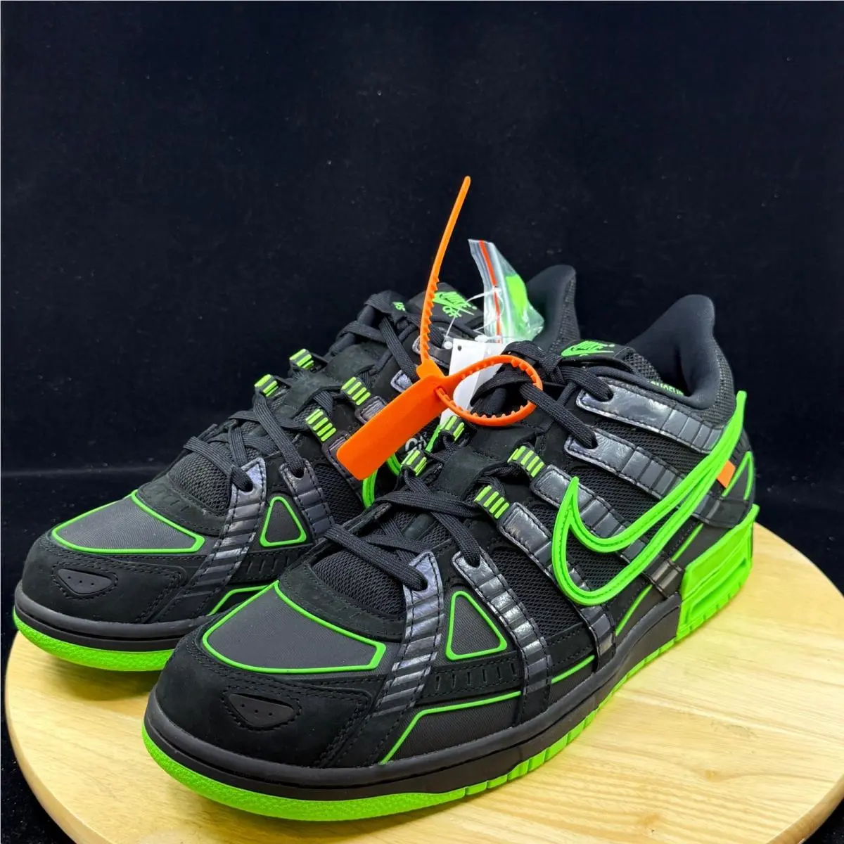 Nike shoes - Black 0