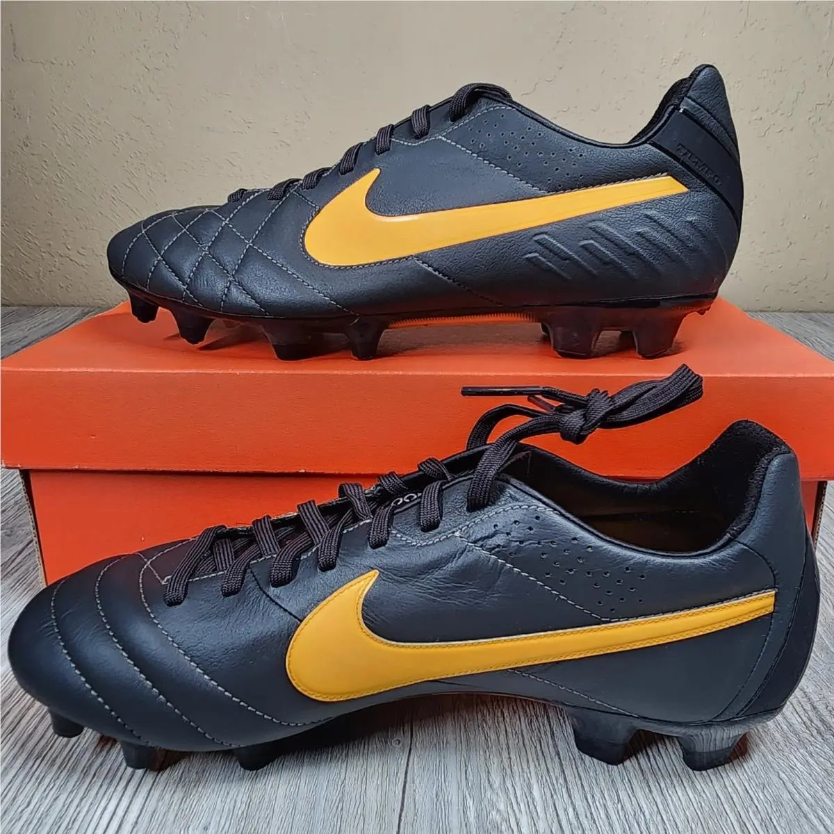 Nike shoes - Nike Tiempo Legend 4 - Tiempo Legend - 454316-080 - Black 0