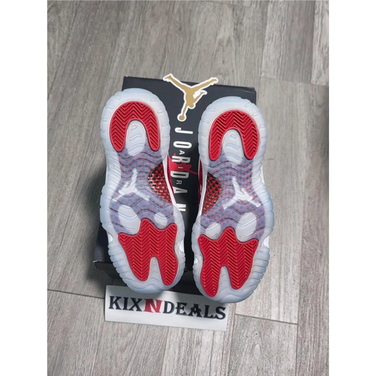 Nike shoes - jordan 11 - Red 6