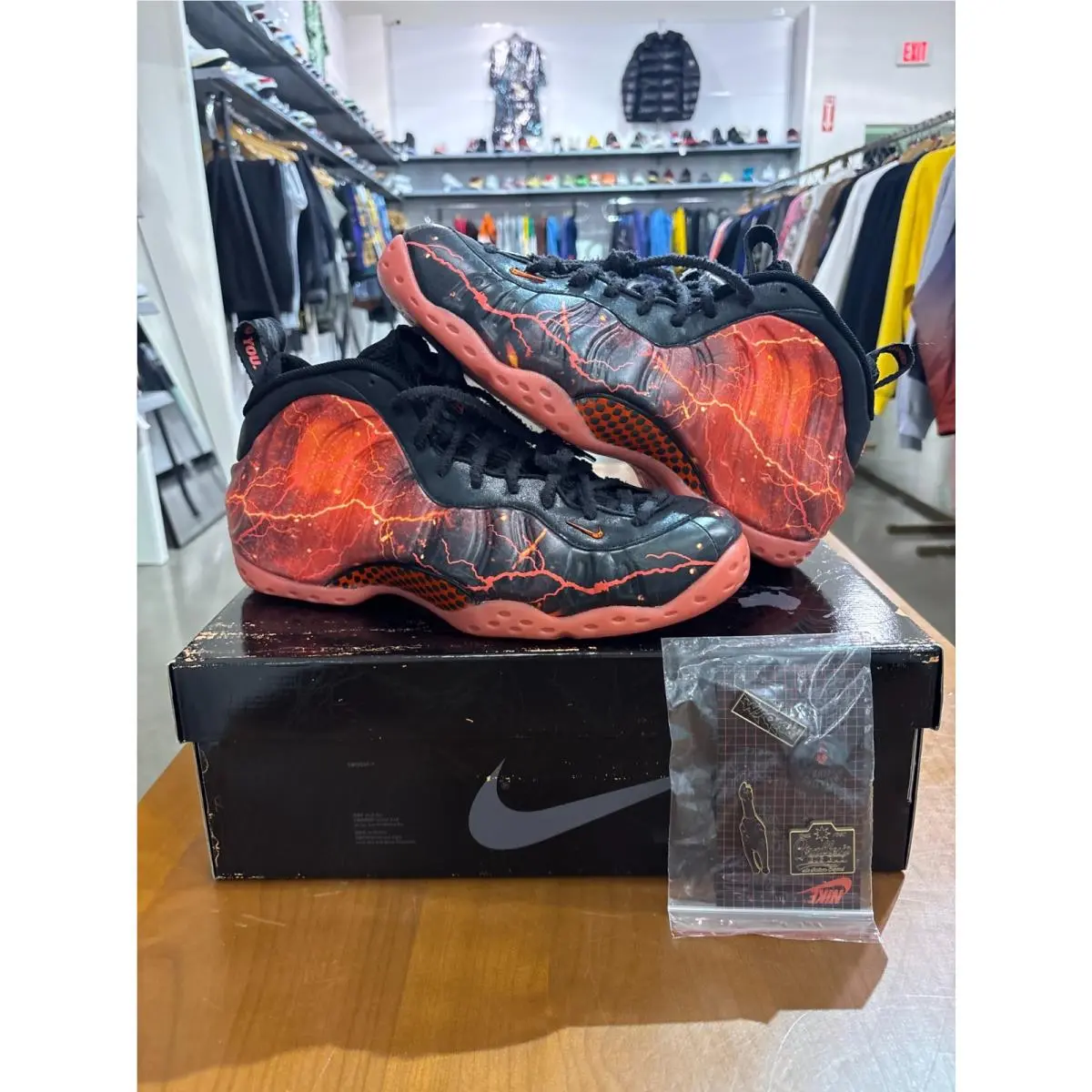 Nike Foamposite Stranger Things Size 8.5 Ships Fast