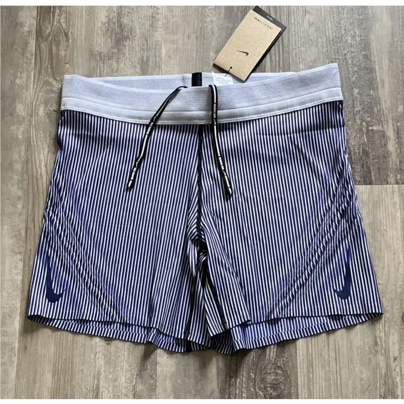 Nike clothing - FN3271 - FN3271 - Purple (UPC: 0198482995119) 0