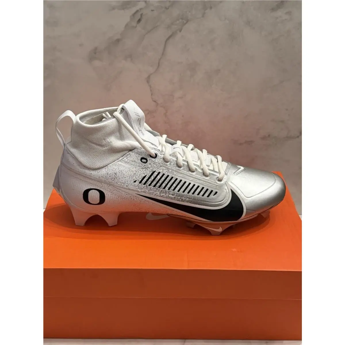 Nike Vapor Edge Pro 360 2 Oregon Ducks PE Football Cleats FJ5747-107 Size 10.5
