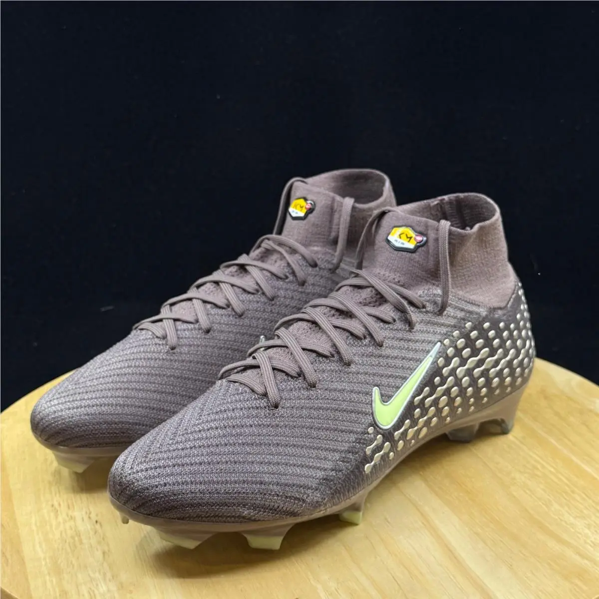 Nike shoes - Brown 0