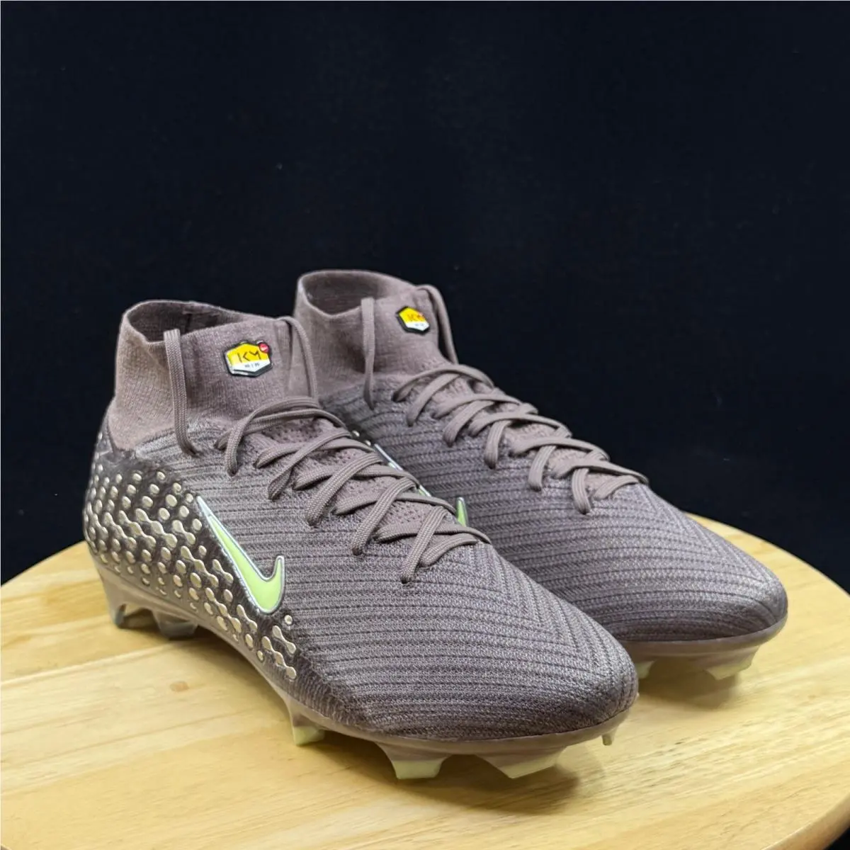 Nike shoes - Brown 2