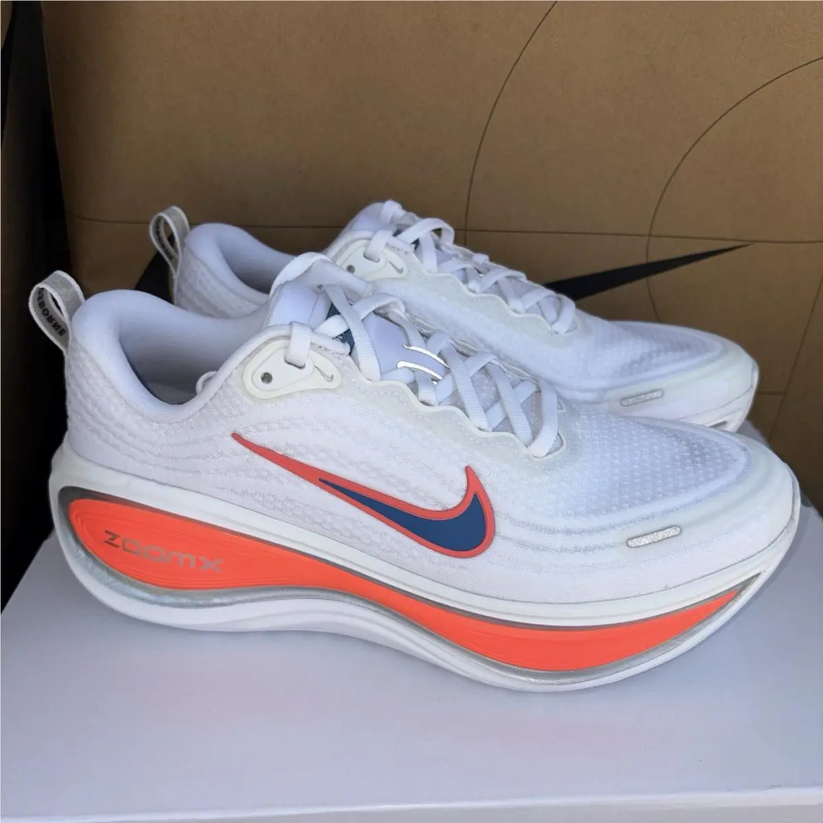 Nike shoes - Nike Vomero Plus - Vomero Plus - HV8154-604 - White 0