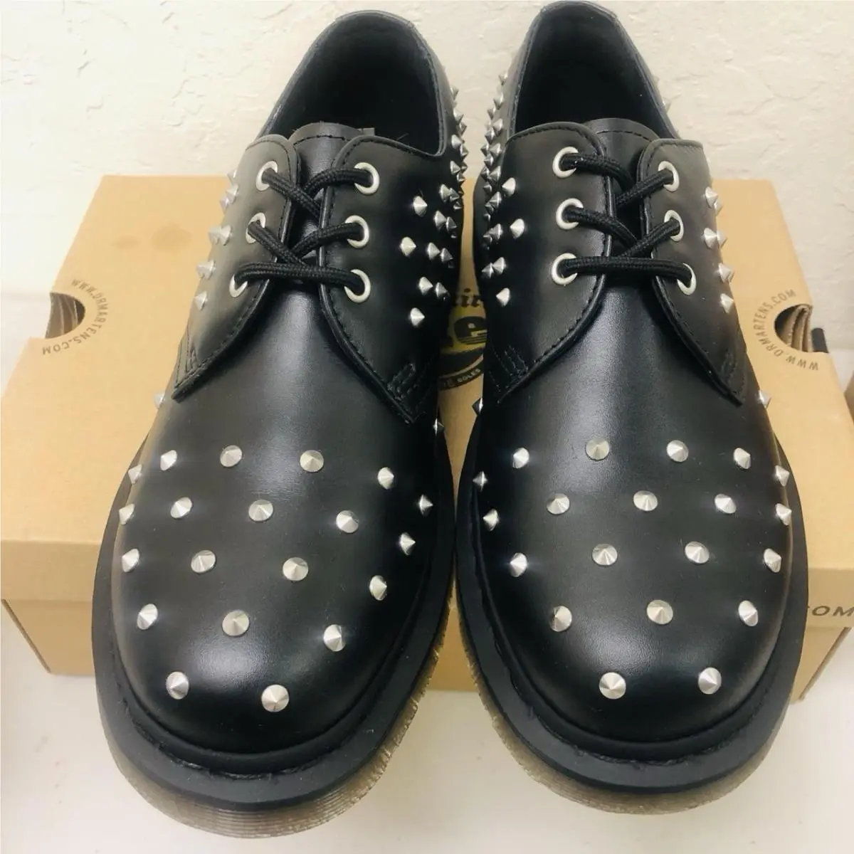 Dr. Martens 1461 Stud Wanama Oxfords -woman