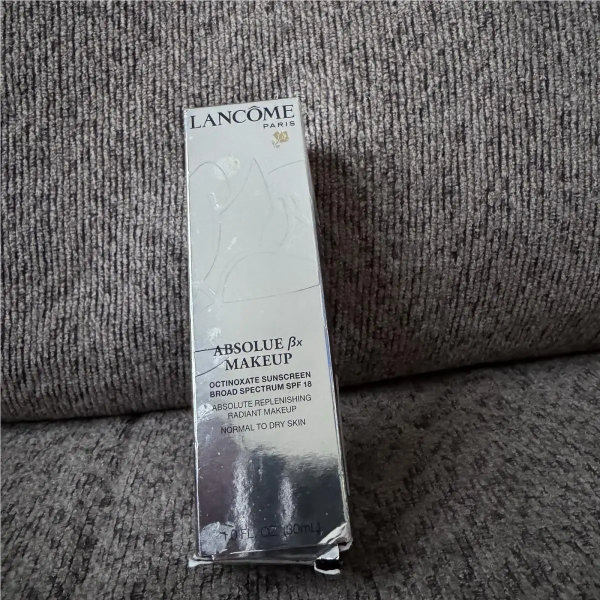 Lancome Absolute BX Makeup Spf 18 Ecru 220 Normal to Dry Sk