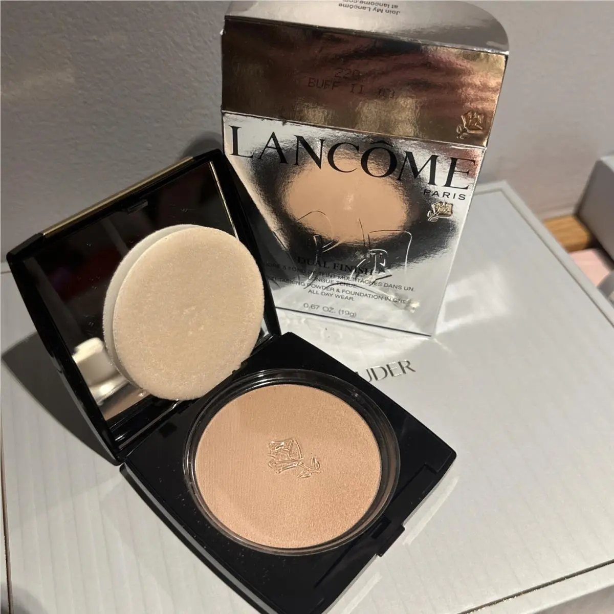 Lancome Dual Finish Multitasking Powder Foundation 220 Buff II C Full Size by Lancôme