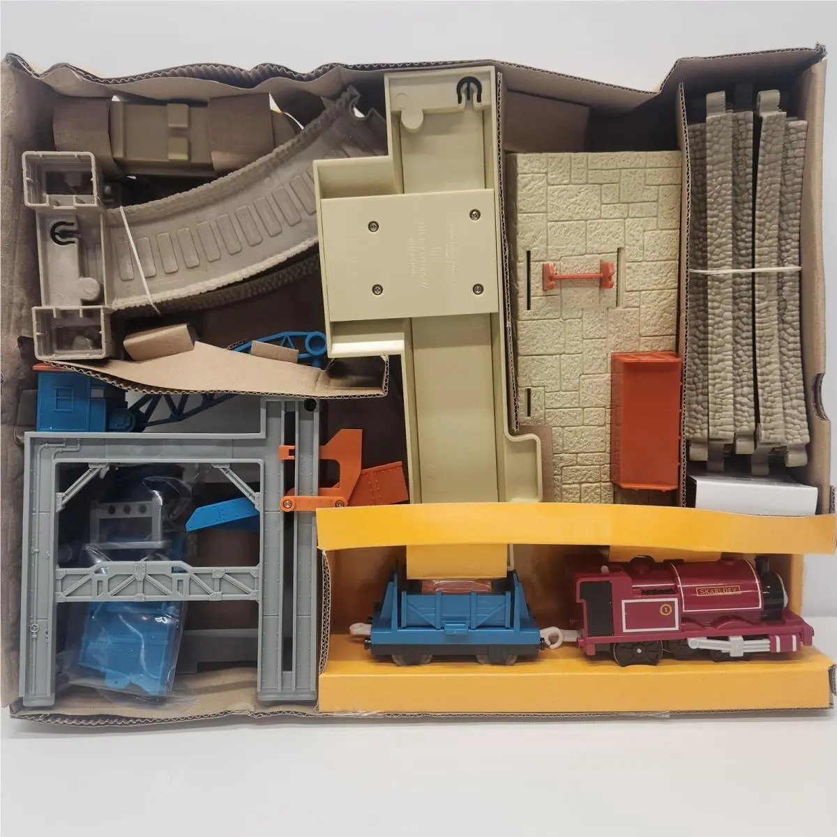 Thomas Friends 2006 Hit Toy Sodor Lumber Yard Train Set Complete 64011
