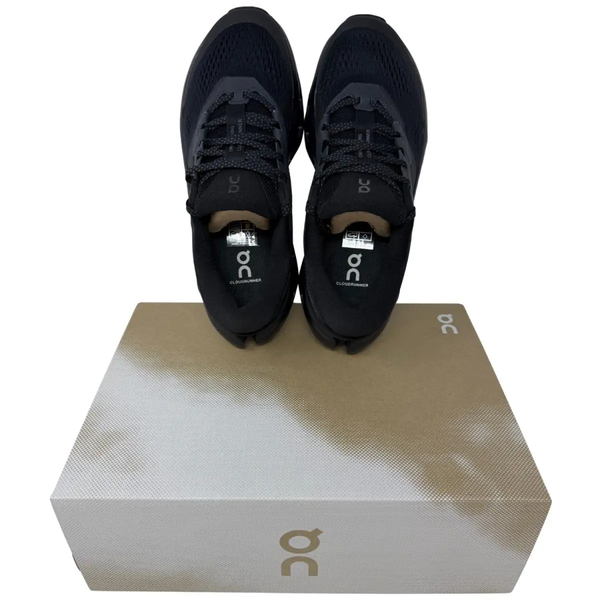 On-Running shoes - Cloudrunner 3 - Cloudrunner - White | Glacier 38