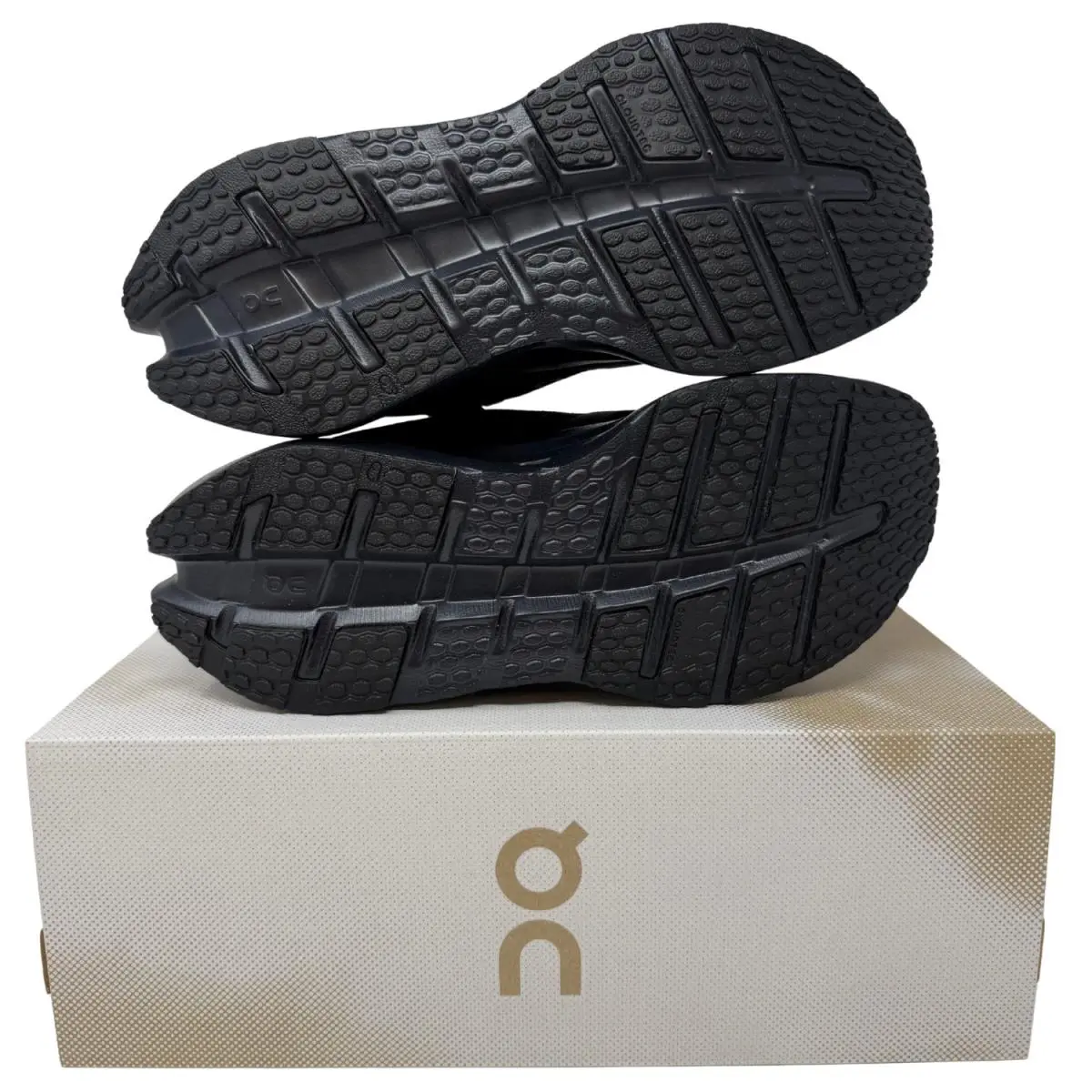 On-Running shoes - Cloudrunner 3 - Cloudrunner - White | Glacier 39