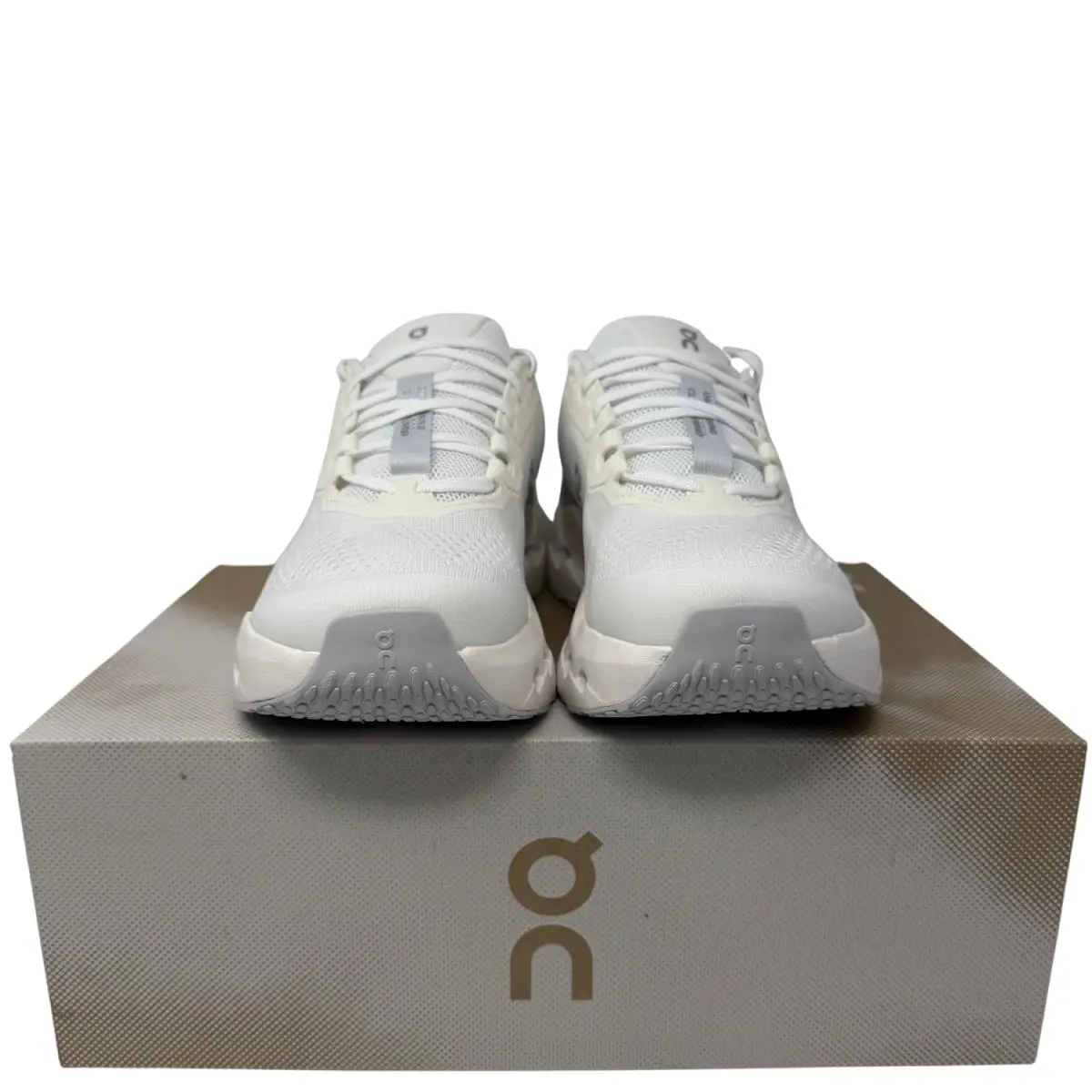 On-Running shoes - Cloudrunner 3 - Cloudrunner - White | Glacier 8