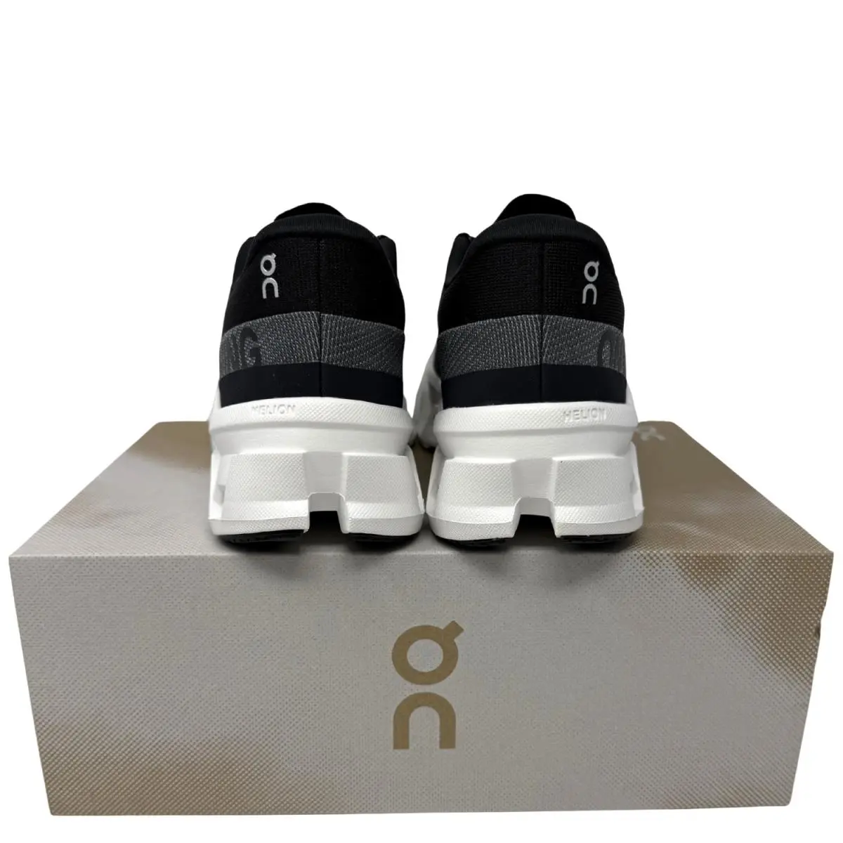 On-Running shoes - Cloudmonster 2 - Cloudmster - Frost | Rock 30