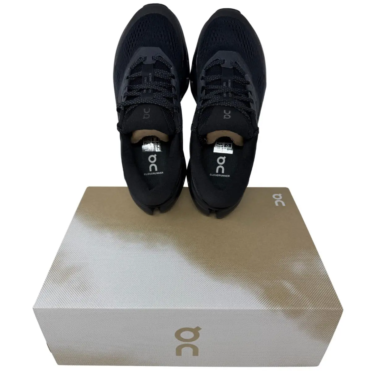On-Running shoes - Cloudrunner 3 - Cloudrunner - Pearl | Sailor 24