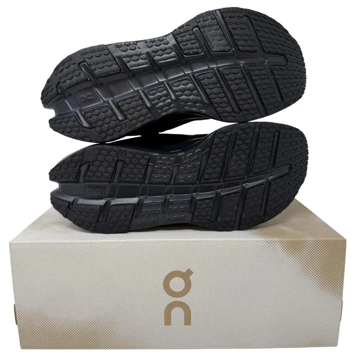On-Running shoes - Cloudrunner 3 - Cloudrunner - Pearl | Sailor 25