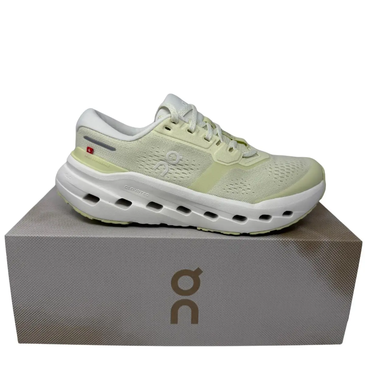 On-Running shoes - Cloudrunner 3 - Cloudrunner - Pearl | Sailor 27