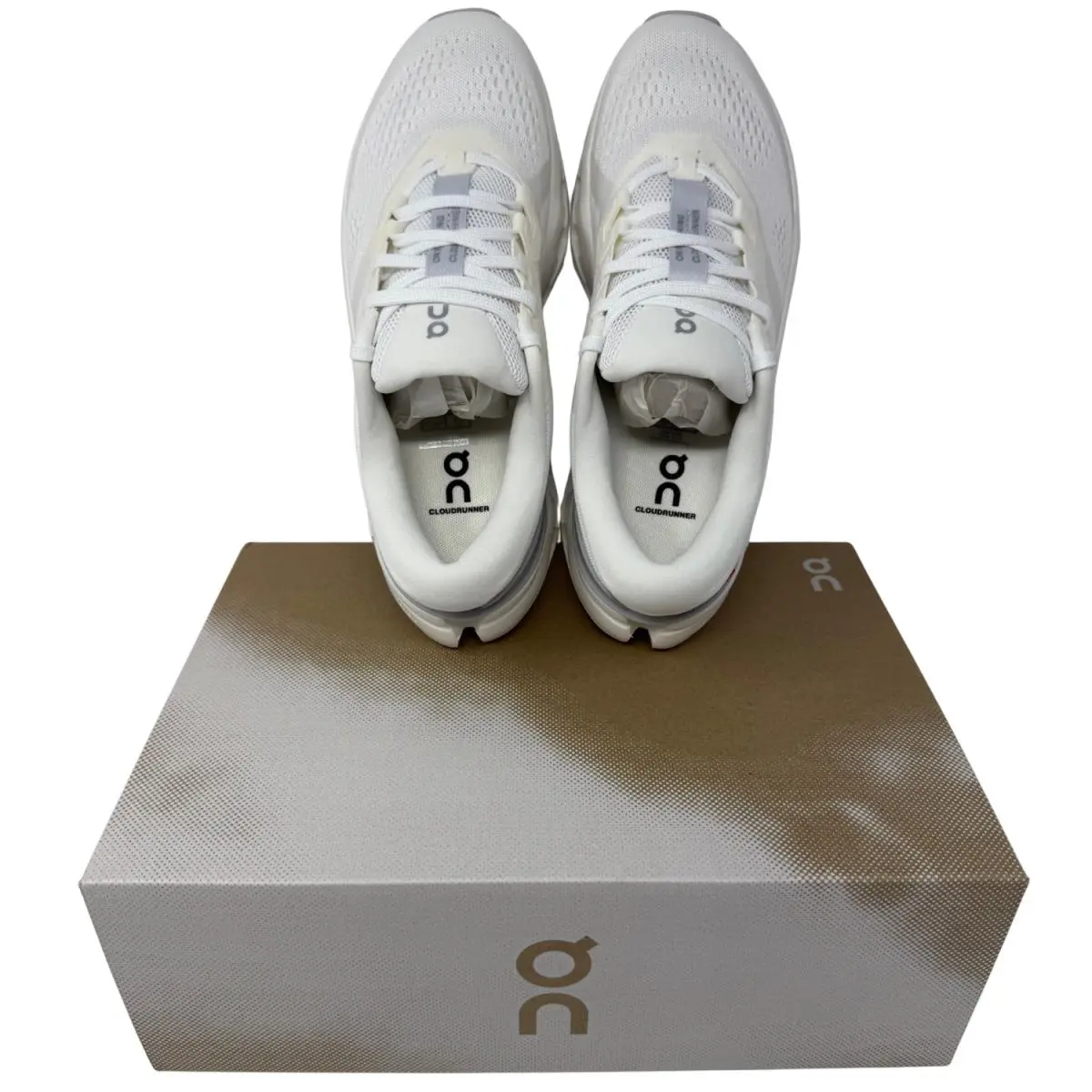 On-Running shoes - Cloudrunner 3 - Cloudrunner - Pearl | Sailor 17