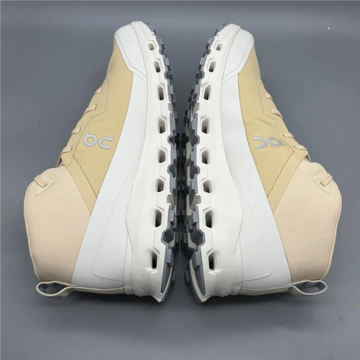 On-Running shoes - On Cloudroam Waterproof - Cloudroam Waterproof - 3WD30072120 - Savannah/Ivory (UPC: 7630867894363) 3