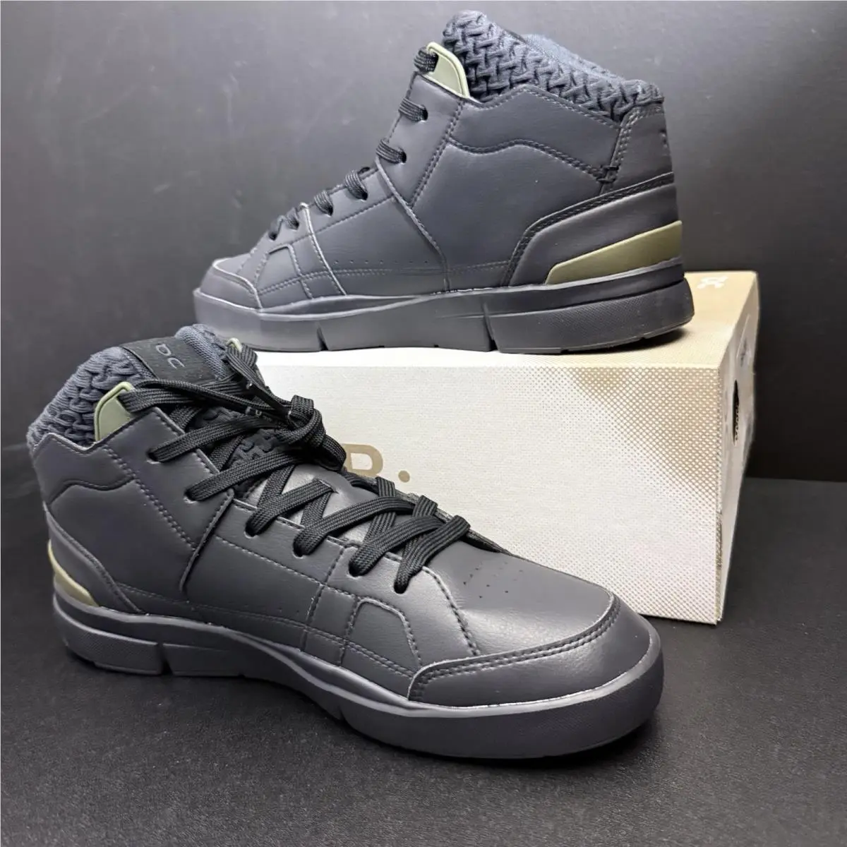 On-Running shoes - The Roger Clubhouse Sensa - The Roger Clubhouse Sensa - 3MD11611176 - Black (UPC: 7630419168386) 2
