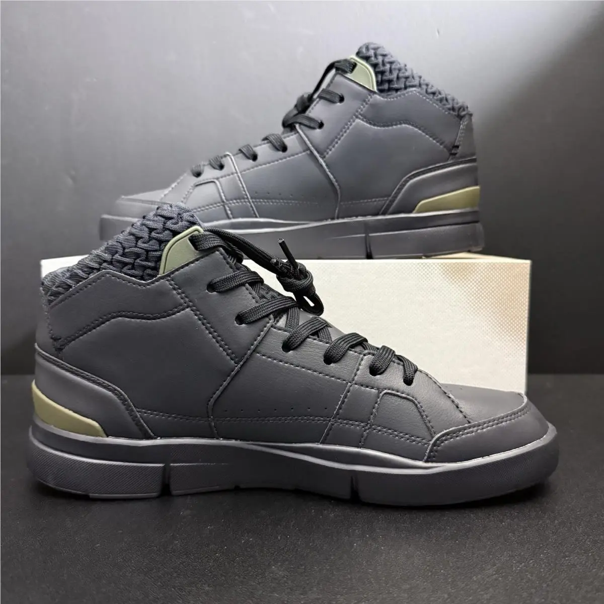 On-Running shoes - The Roger Clubhouse Sensa - The Roger Clubhouse Sensa - 3MD11611176 - Black (UPC: 7630419168386) 3