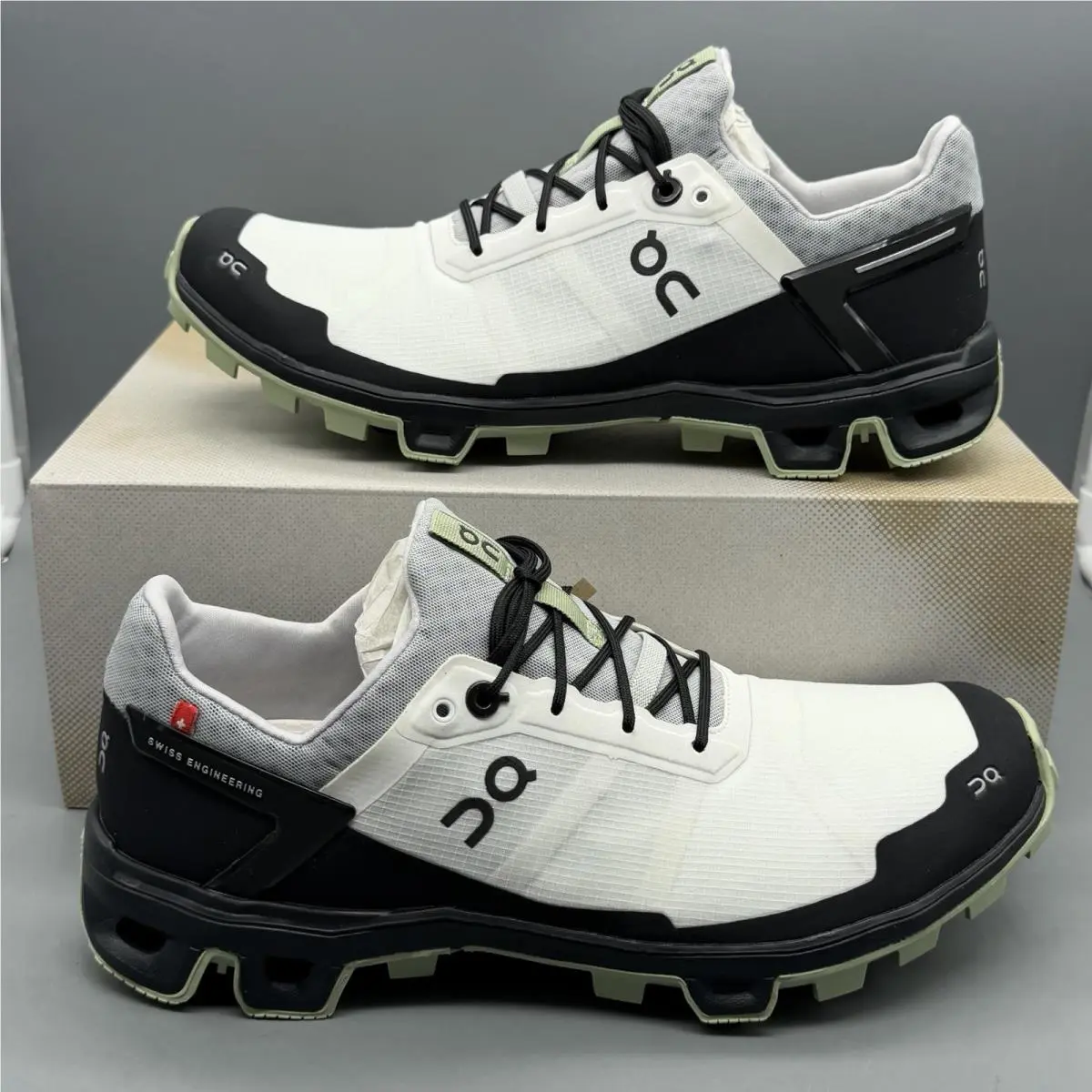 On Running Cloudventure Peak Mens 8.5 White Green Outdoor Trail Hiking Shoes