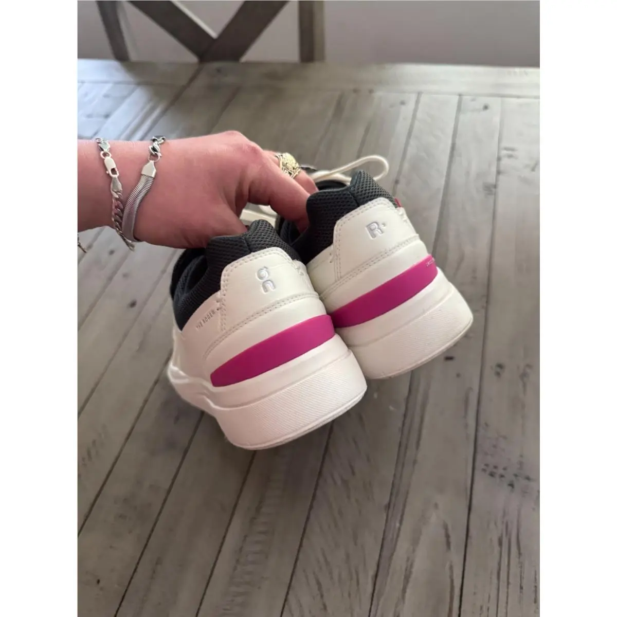 On-Running shoes - On The Roger Advantage - The Roger Advantage - White 1