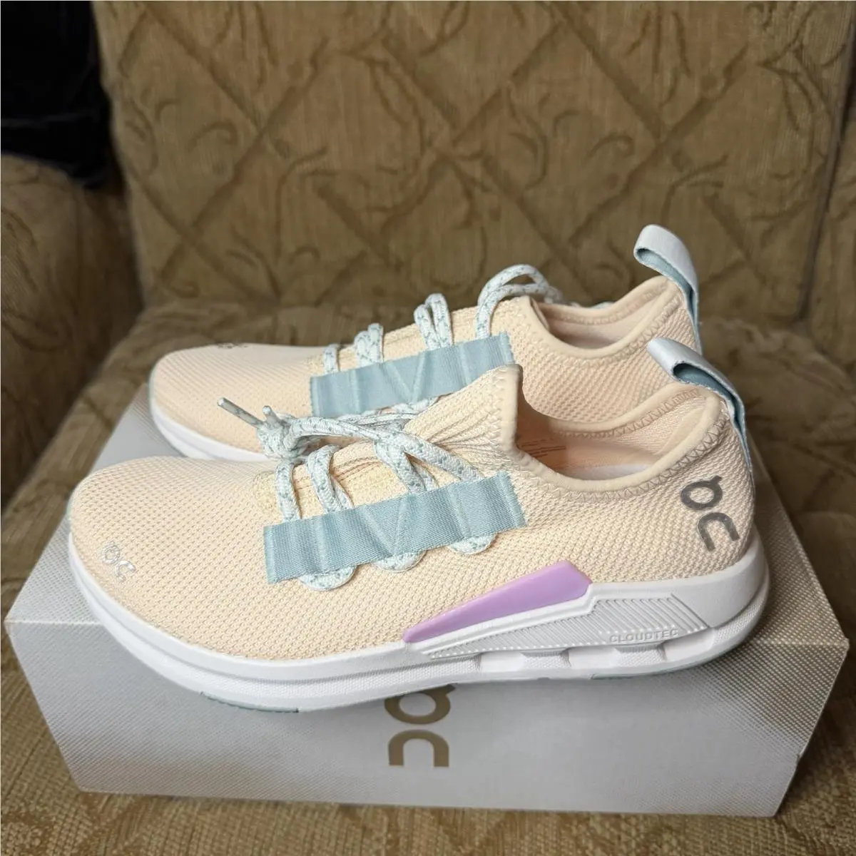 On Running Cloudeasy Womens 5.5 Fawn Surf Sneakers Shoes Training 76.98437 by On-Running