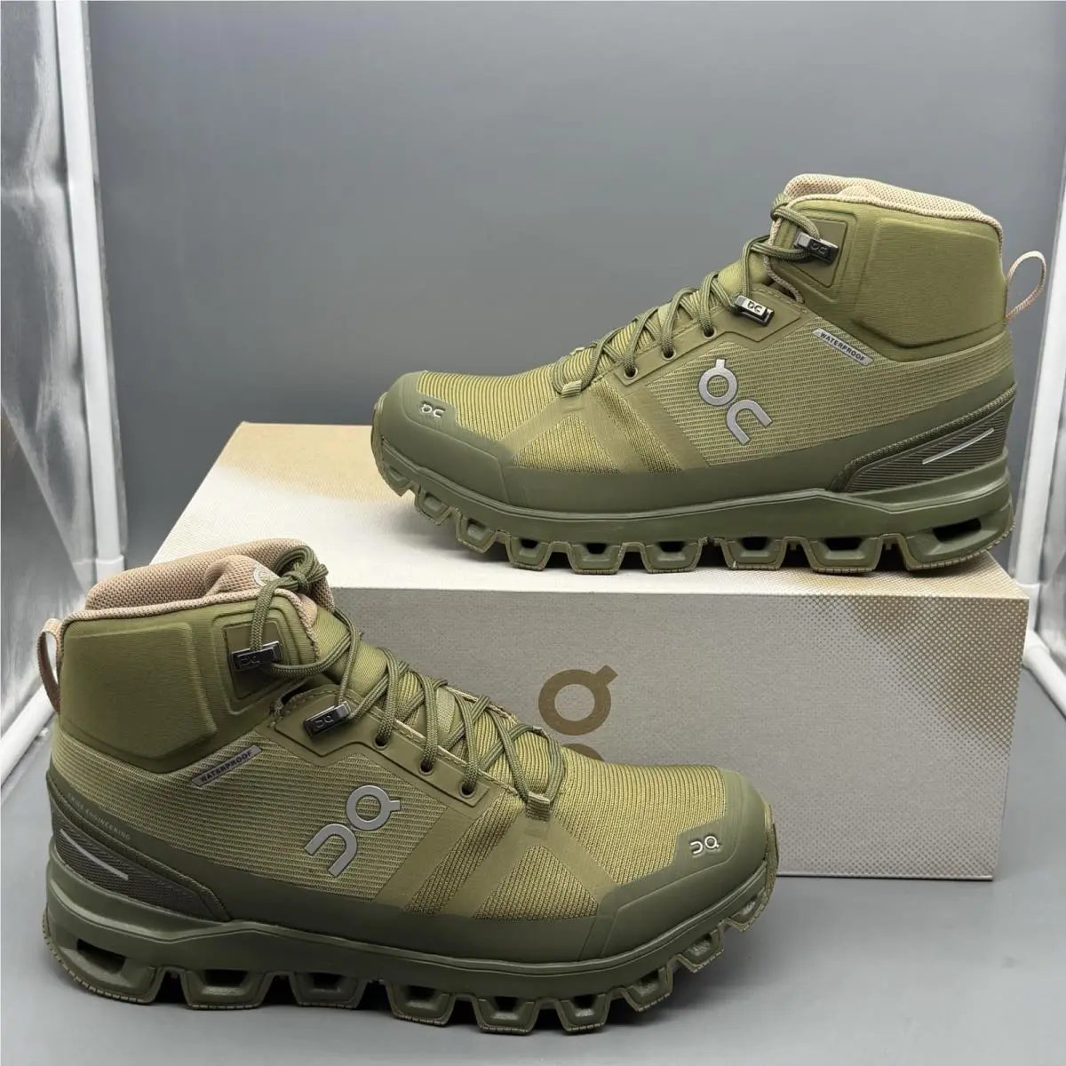 On Running Cloudrock Waterproof Womens 8 Outdoor Trail Hiking Shoes ‘olive/reed’