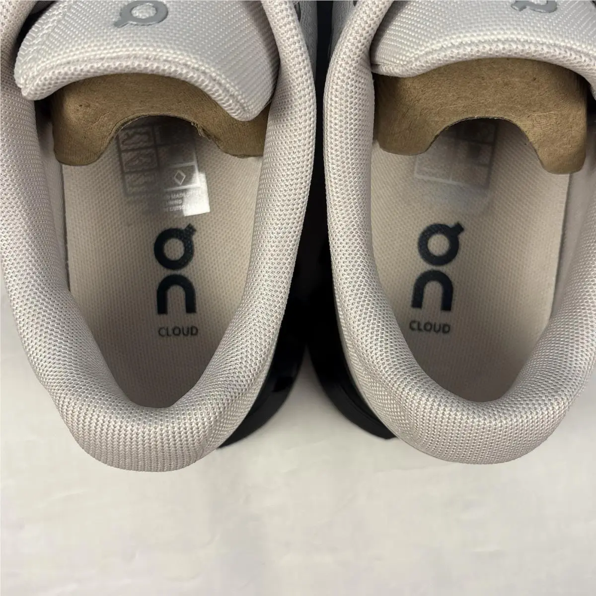 On-Running shoes - On Cloud 5 Ready - Cloud Ready - 8998769 - Ivory/Black 7