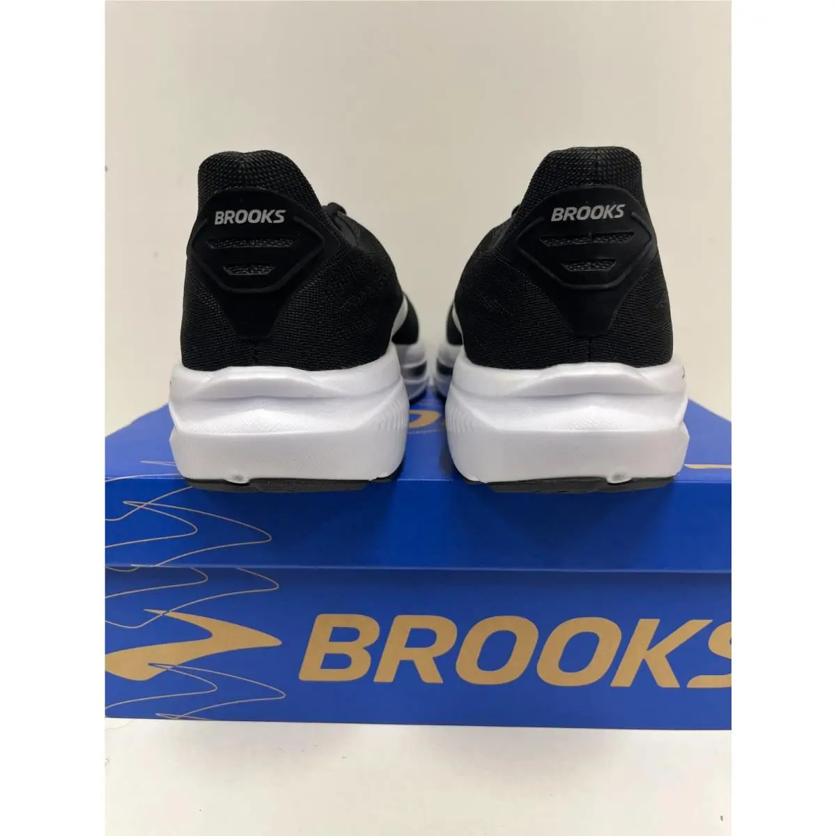 Brooks shoes - Brooks Ghost 17 - Ghost - Oyster/Apricot/Pink (070) 26