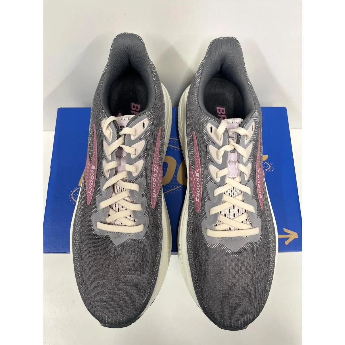 Brooks shoes - Brooks Ghost 17 - Ghost - Oyster/Apricot/Pink (070) 29