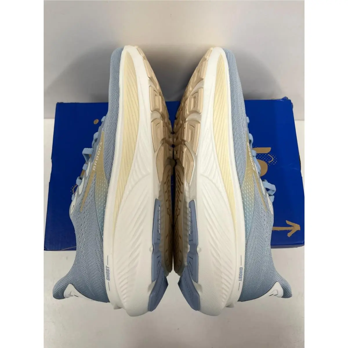 Brooks shoes - Brooks Ghost 17 - Ghost - Oyster/Apricot/Pink (070) 39