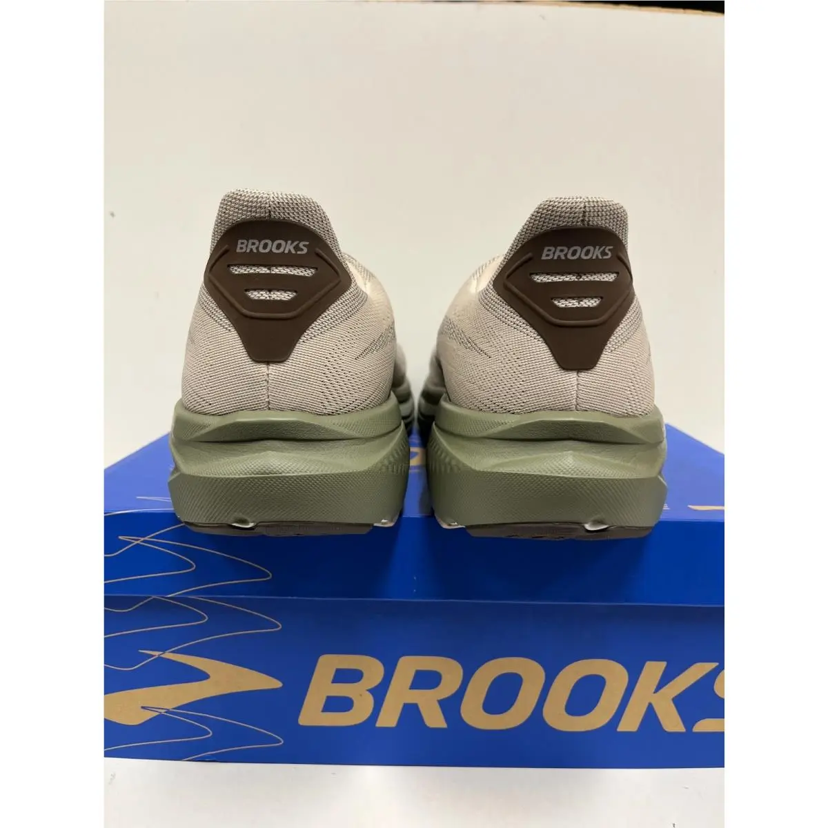 Brooks shoes - Brooks Ghost 17 - Ghost - Black/Grey/White (090) 68