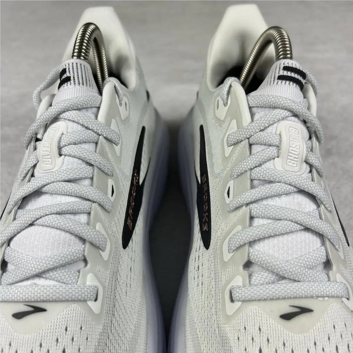 Brooks shoes - Brooks Ghost 18 - Ghost - 1204821B105 - White (UPC: 0195394872668) 6