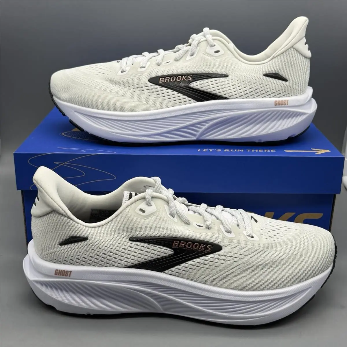 Brooks Ghost 18 Women`s 9.5 B Running Training Gym Shoes White Black Rose Gold