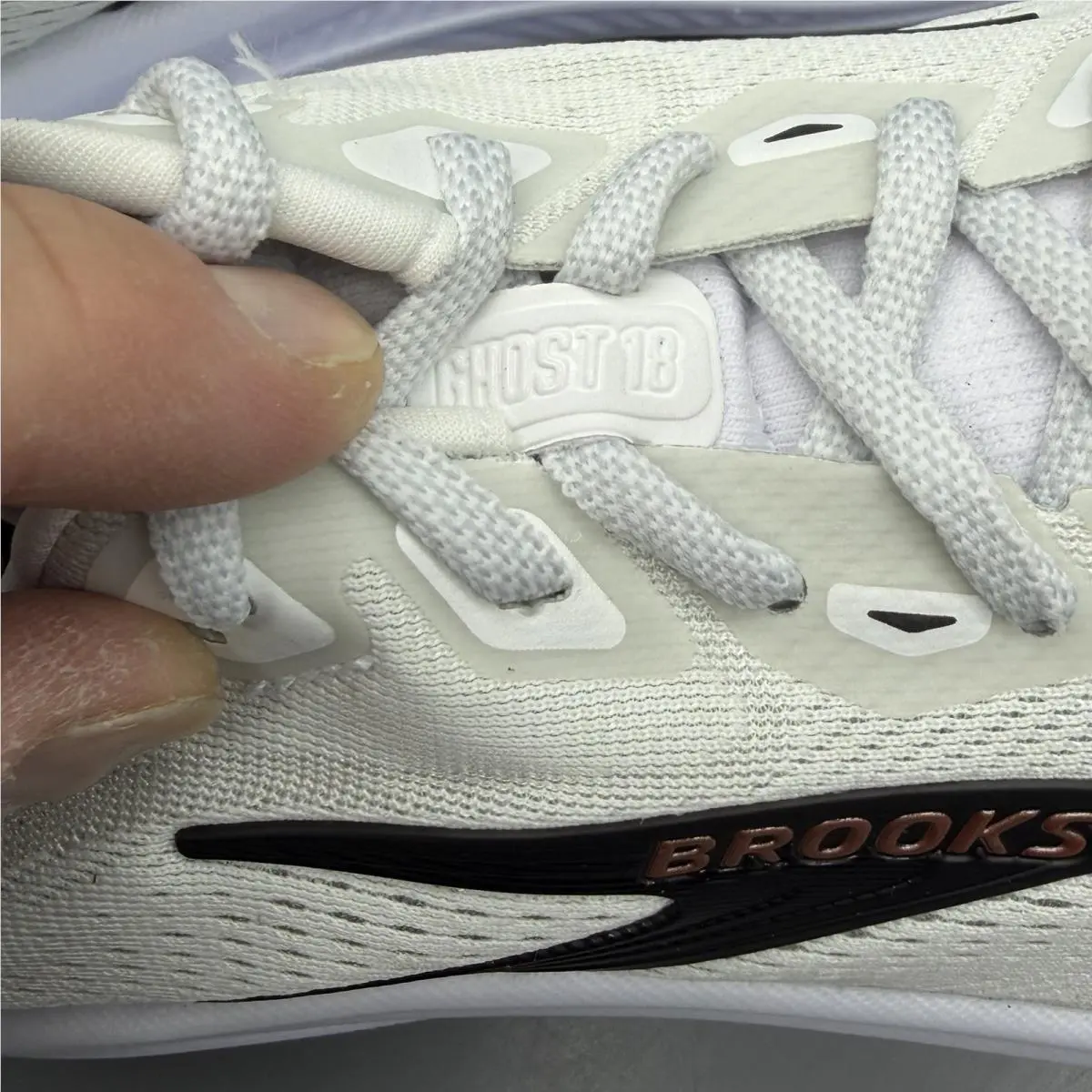 Brooks shoes - Brooks Ghost 18 - Ghost - 1204821B105 - White (UPC: 0195394872583) 9