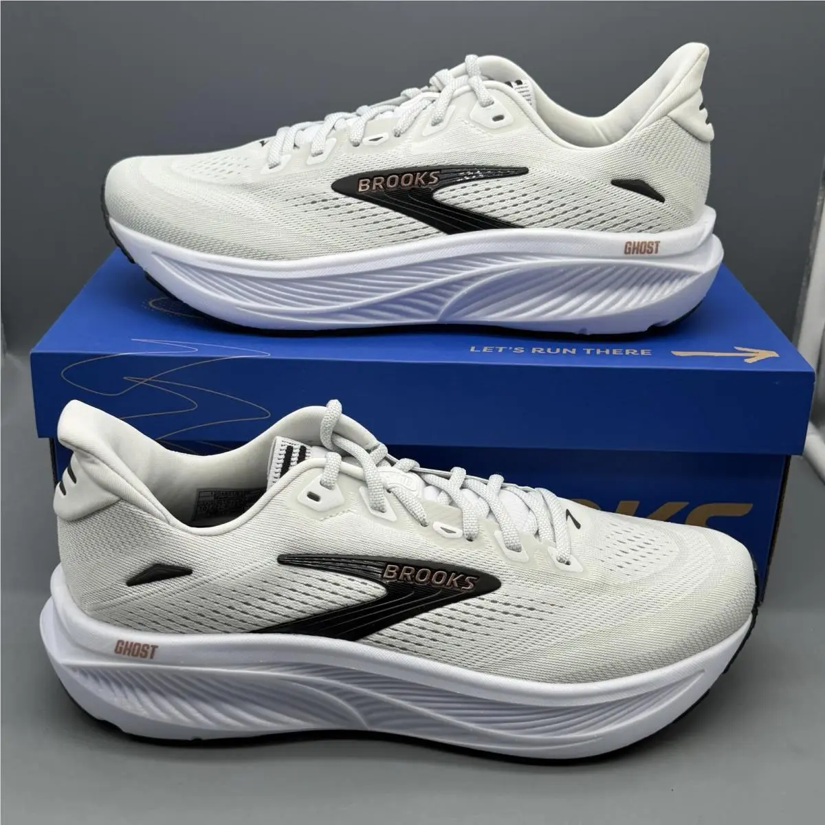 Brooks Ghost 18 Womens 10 B Running Training Walking Gym Shoes White Rose Gold