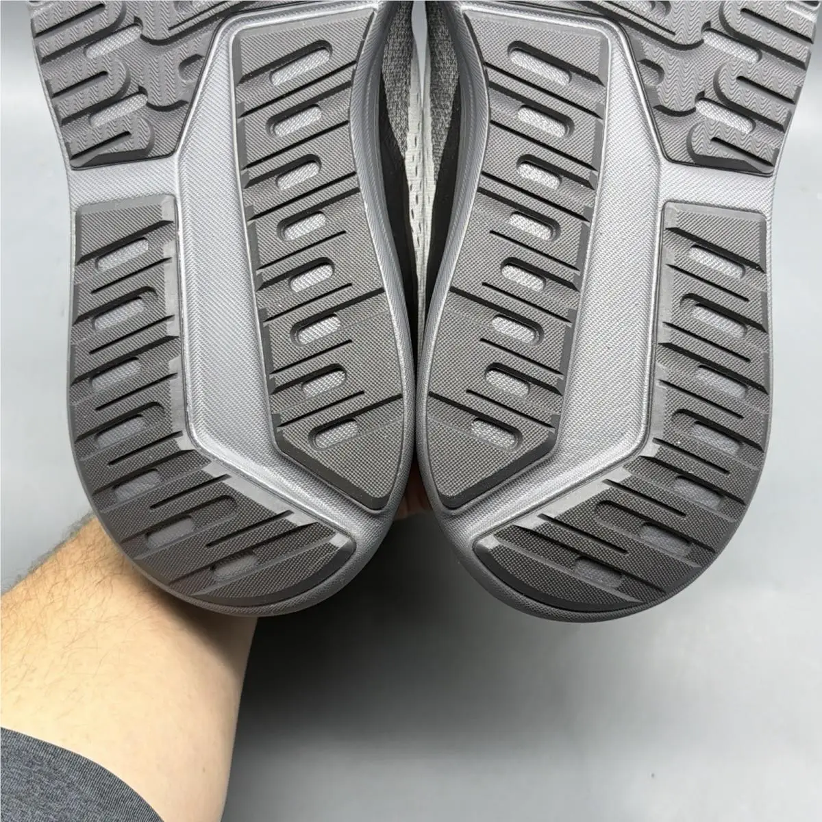 Brooks shoes - Brooks Beast GTS 26 - Beast GTS - 1104554E004 - Gray (UPC: 0195394755343) 8