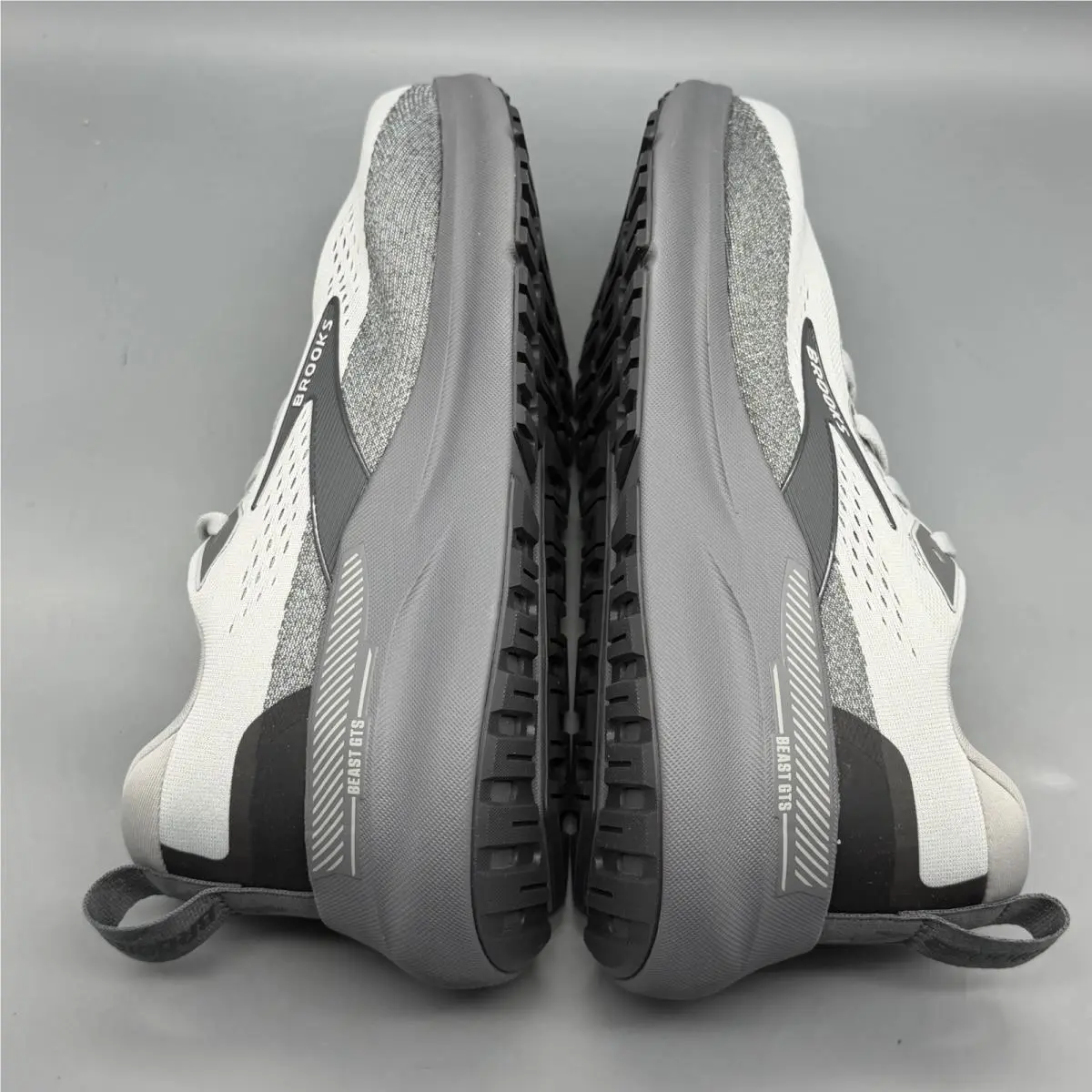 Brooks shoes - Brooks Beast GTS 26 - Beast GTS - 1104554E004 - Gray (UPC: 0195394755343) 4