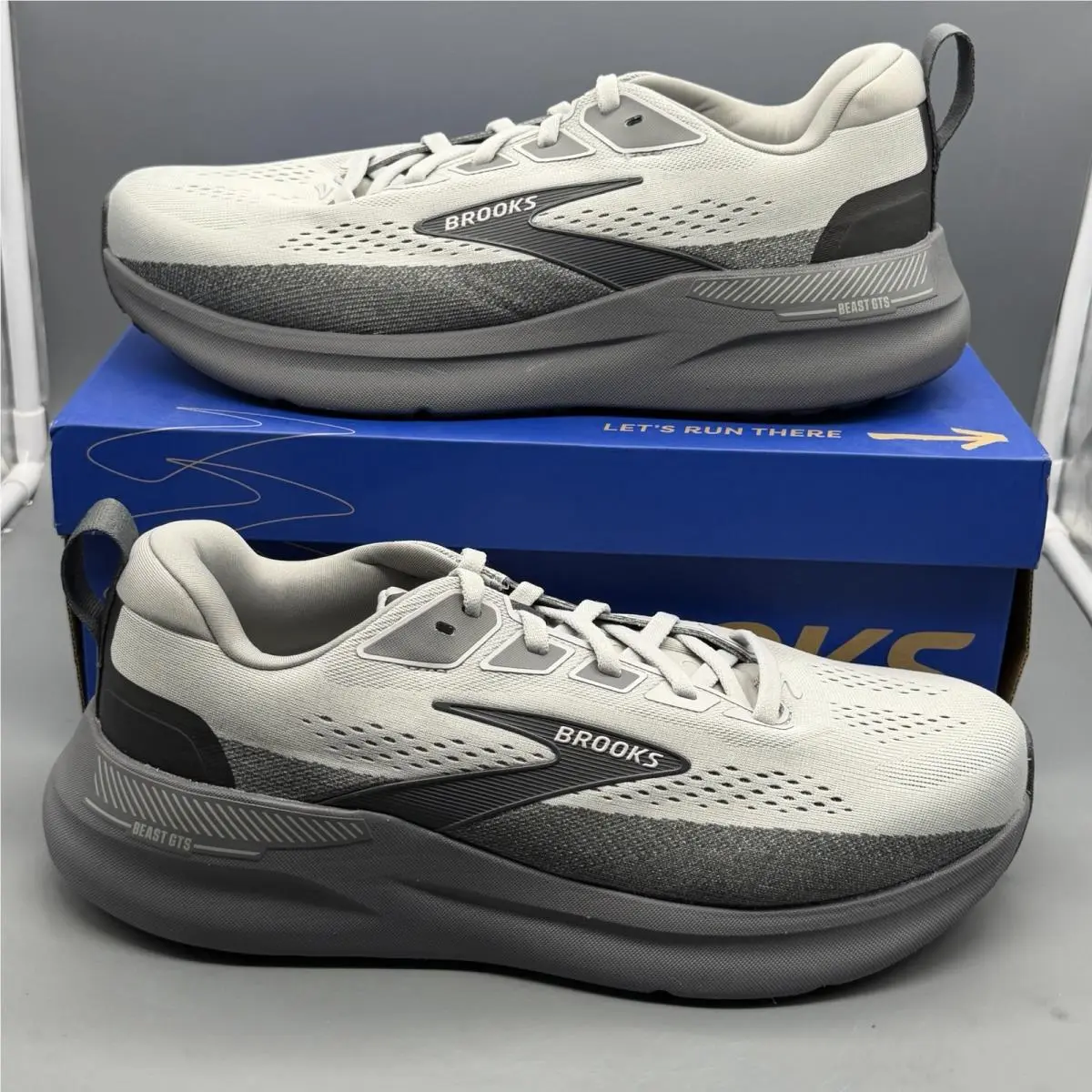 Brooks Beast Gts 26 Mens 10.5 4E Extra Wide Grey Running Walking Training Shoes