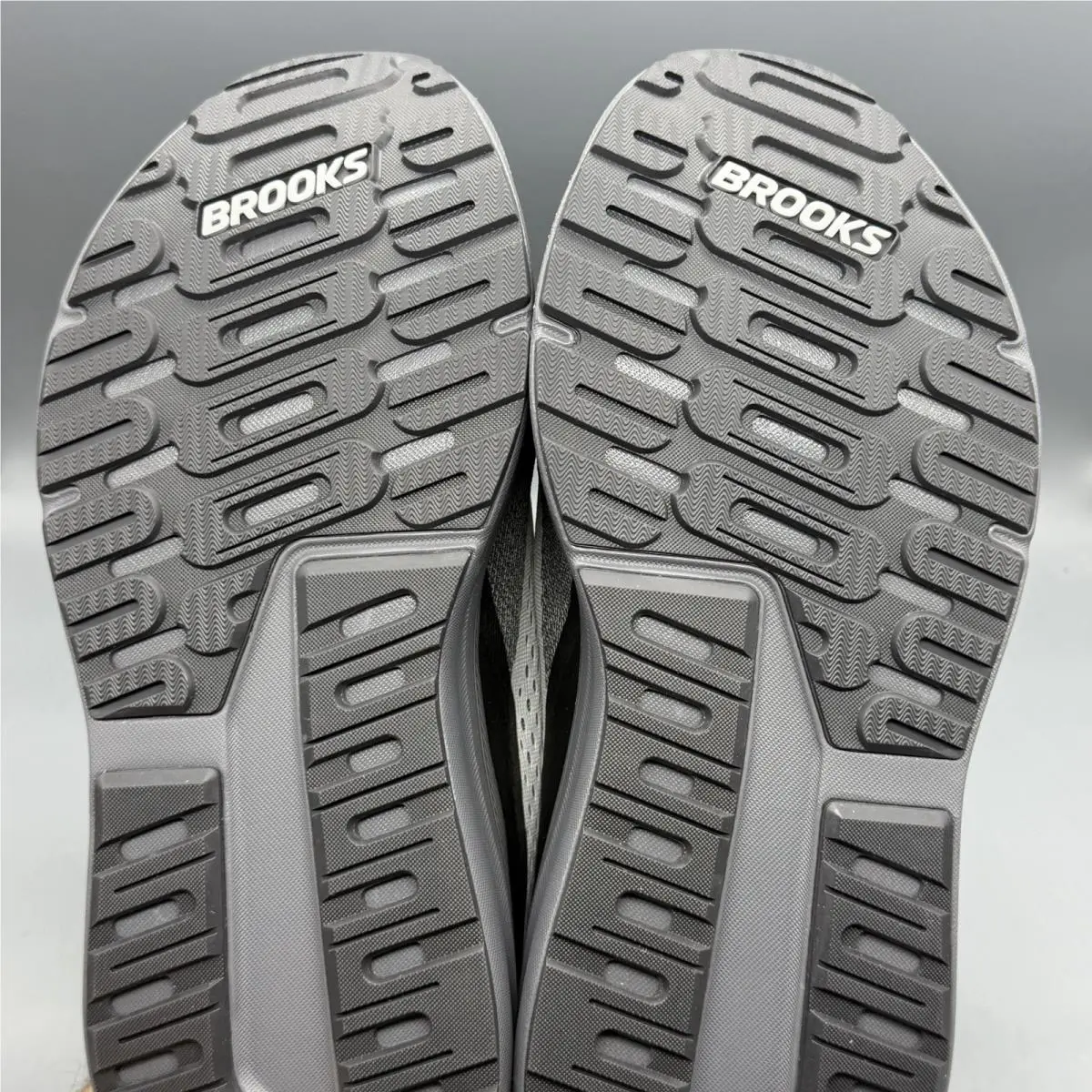 Brooks shoes - Brooks Beast GTS 26 - Beast GTS - 1104554E004 - Gray (UPC: 0195394755343) 7