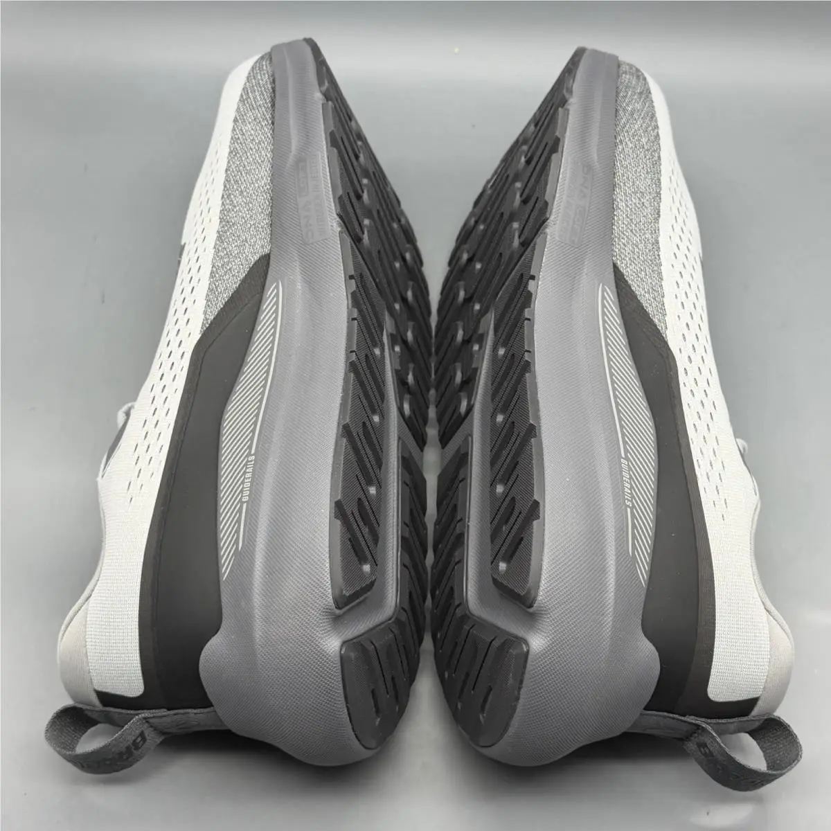 Brooks shoes - Brooks Beast GTS 26 - Beast GTS - 1104554E004 - Gray (UPC: 0195394755343) 3