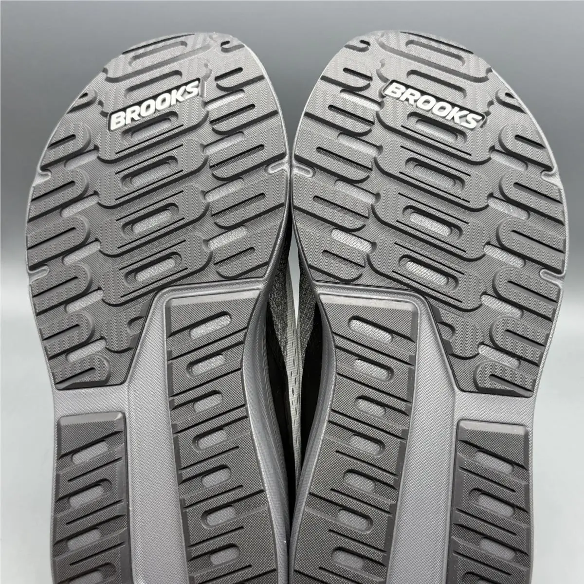 Brooks shoes - Brooks Beast GTS 26 - Beast GTS - 1104554E004 - Gray (UPC: 0195394755343) 7