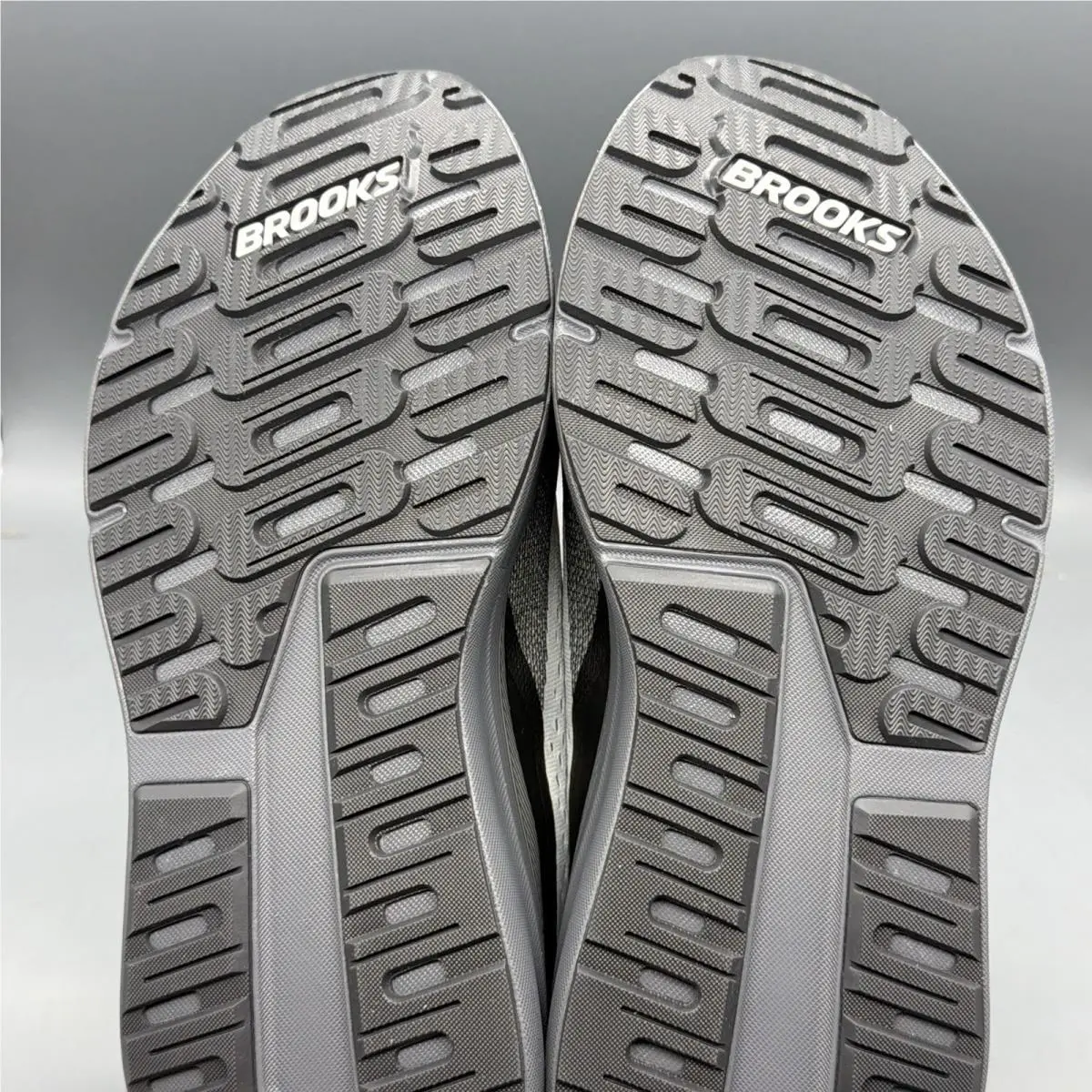Brooks shoes - Brooks Beast GTS 26 - Beast GTS - 1104551D004 - Gray (UPC: 0195394755350) 7