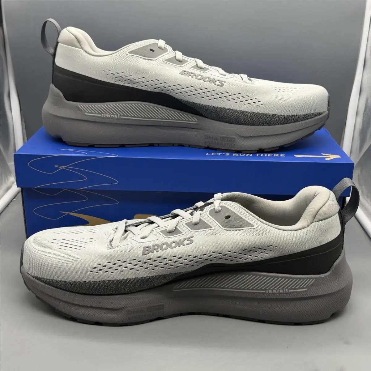 Brooks shoes - Brooks Beast GTS 26 - Beast GTS - 1104551D004 - Gray (UPC: 0195394755503) 1